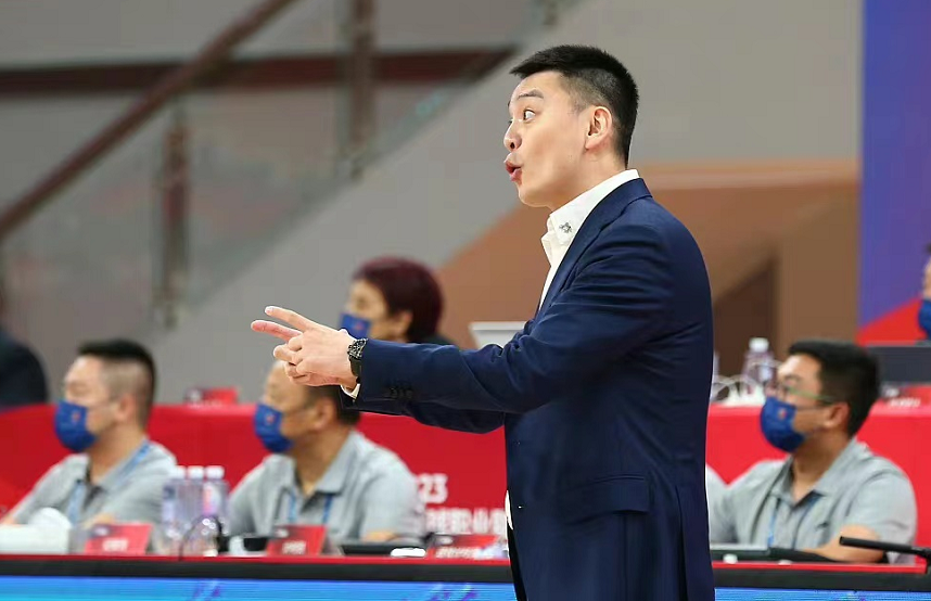 直播篮球辽宁对青岛（央视直播！辽宁男篮VS青岛，杨鸣拒绝爆冷，韩德君轮休不打）-趣拿体育