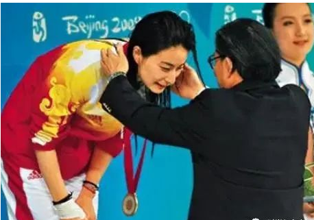 有人上亿零花钱，有人四胎无名分，那些嫁入豪门的女星真的开心吗