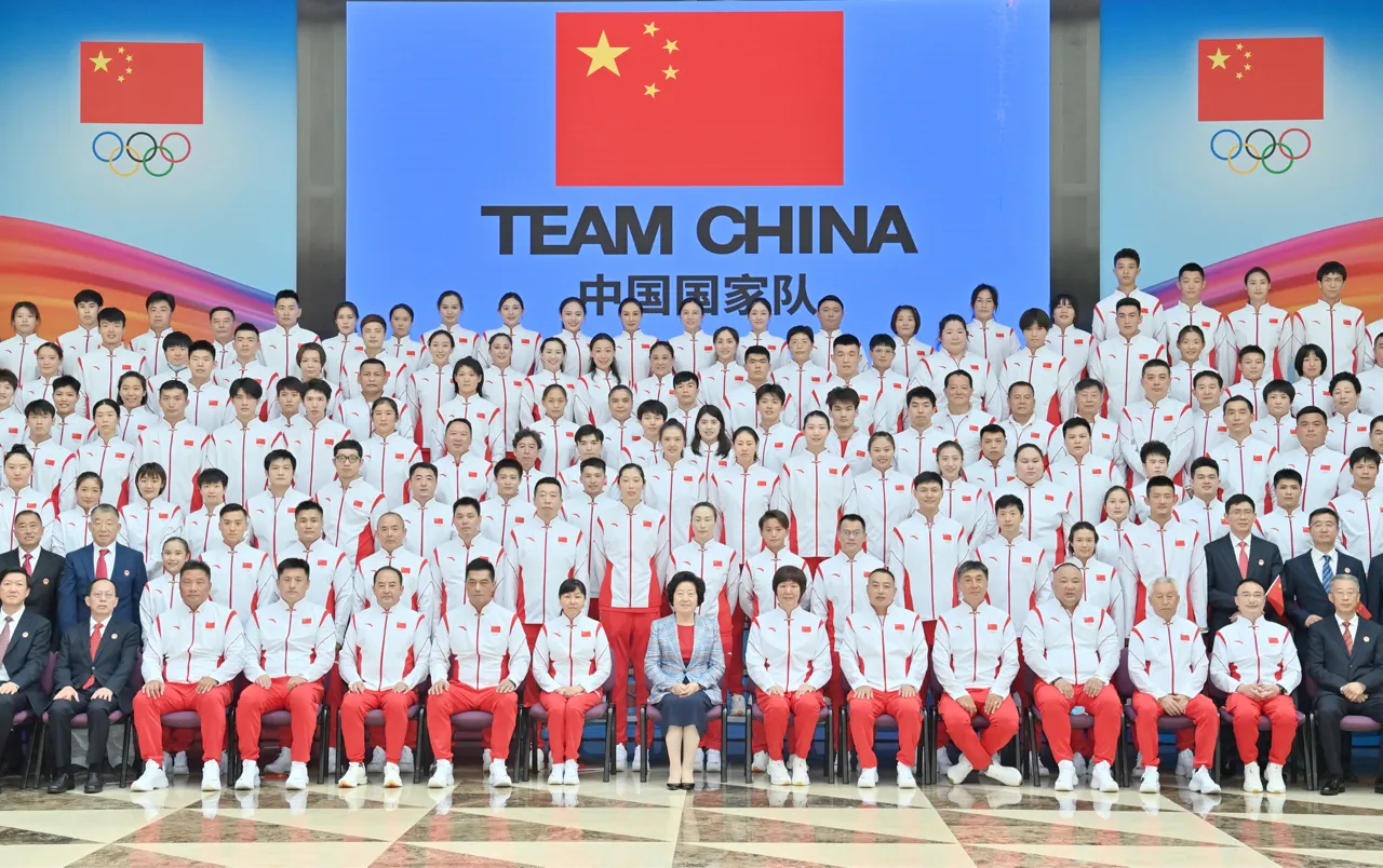 上午9点！国际奥委会官宣，中国代表团获首金喜讯，登顶机会来了