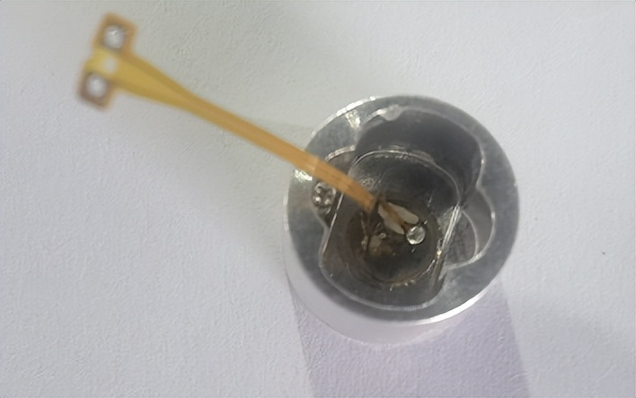 博特高精密激光錫球焊接機(jī)，細(xì)微處顯高明