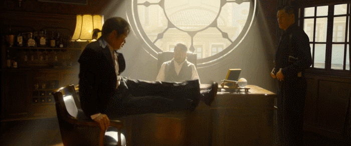 13天破20亿！2022年初这个无名之辈的表演，让我爆发出久违的大笑