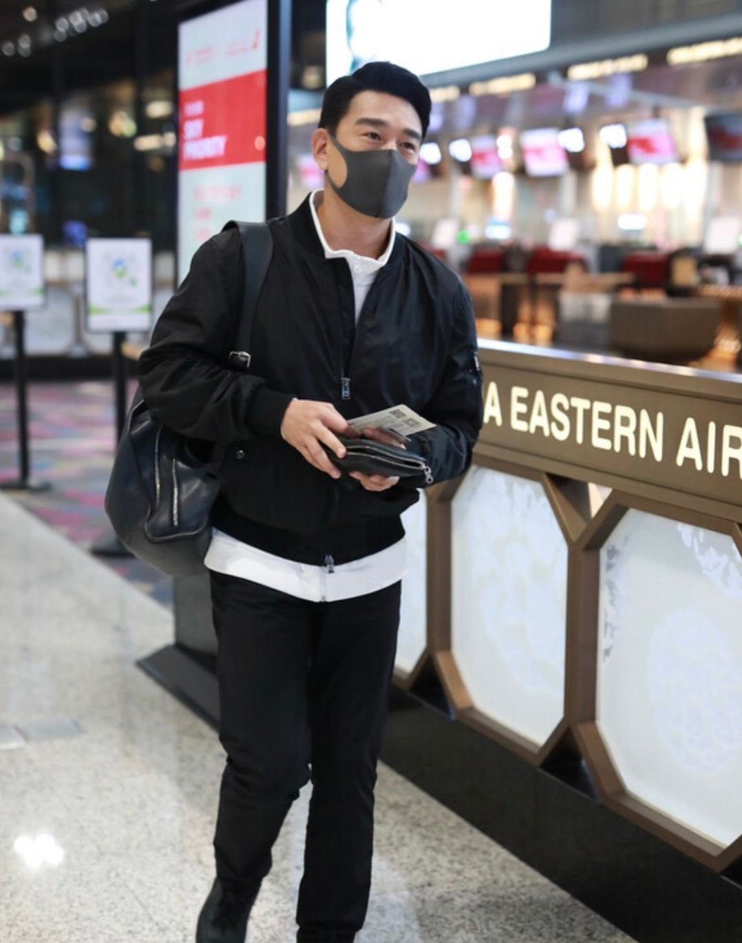 男人到中年气质最重要，基础款学王耀庆这么穿，一看就是有钱人