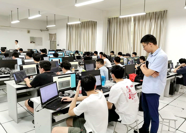 本科生收入9个等级出炉，月薪低于3000仅占9.2%，你在哪个等级？