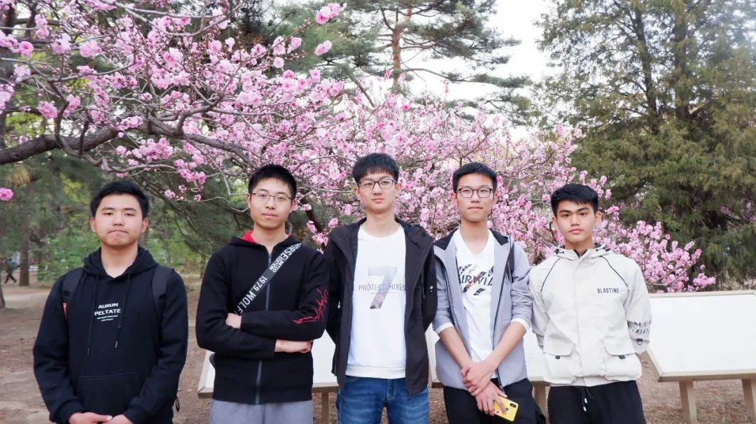 保研清华，直博中科院，北京“超牛”学霸宿舍火了！全员包揽88000元奖学金！