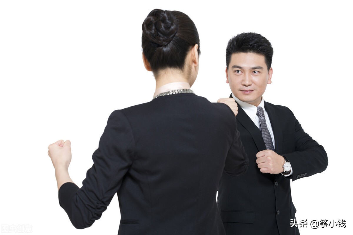 职场中如何赞美，能既不舔，又凸显你的高情商？