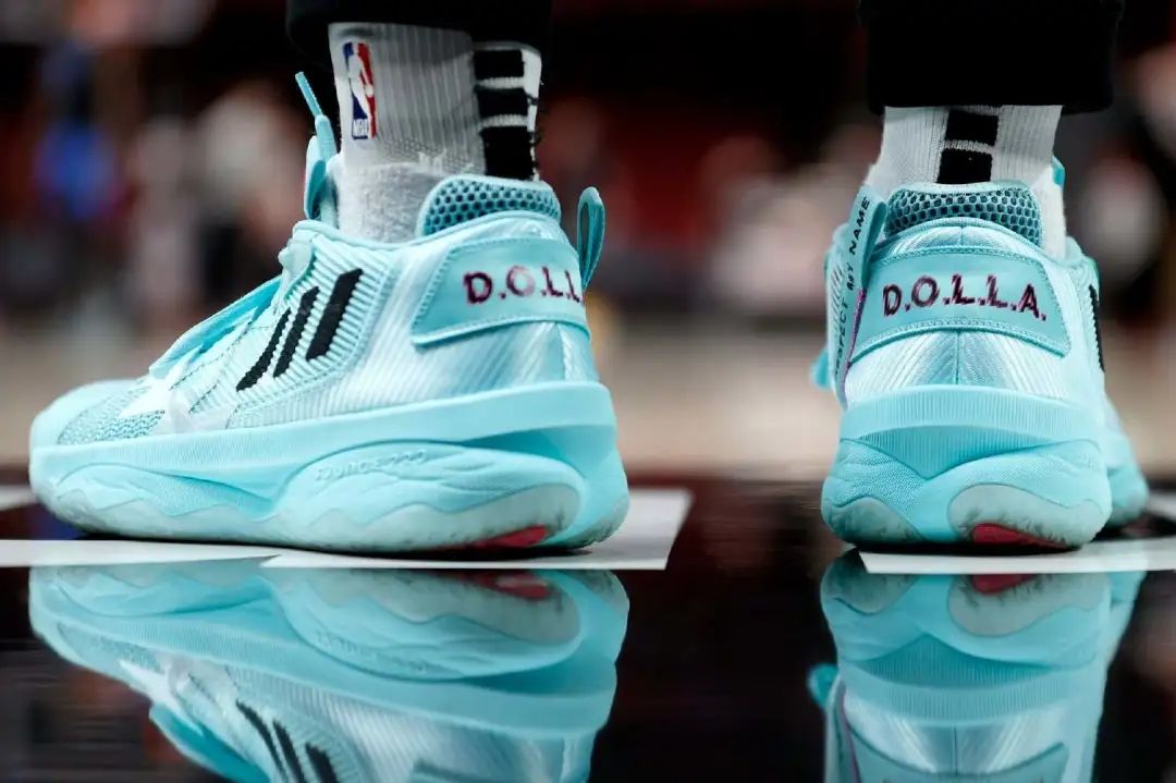 nba哪些球星球鞋吃香（对比利拉德职业生涯最好的三双球鞋！为何前期的签名鞋优于后期？）