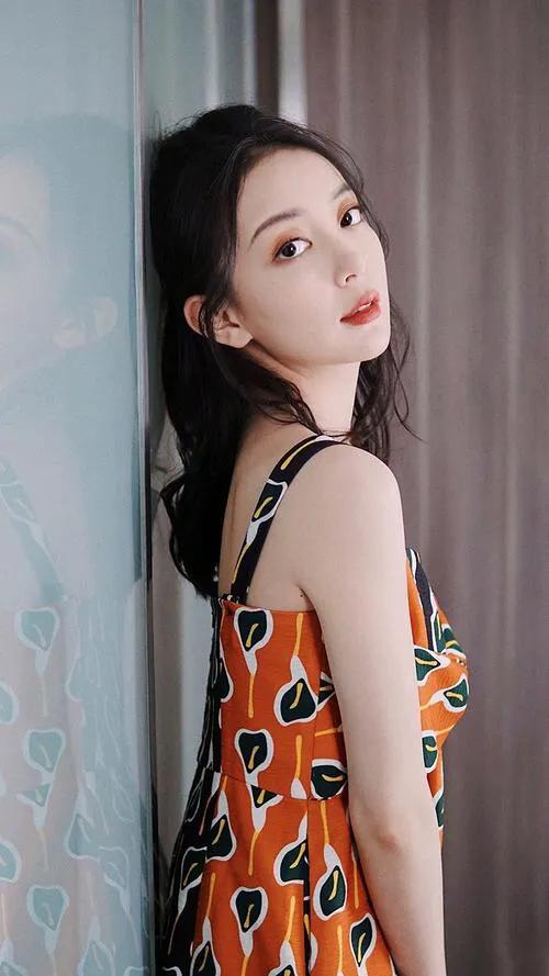 汪小敏又美又飒，关键歌唱的还很好