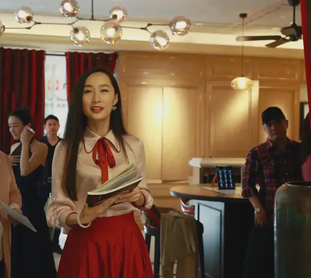 出道15年，爆红后绯闻不断，为何翟煦飞对他依旧不离不弃？