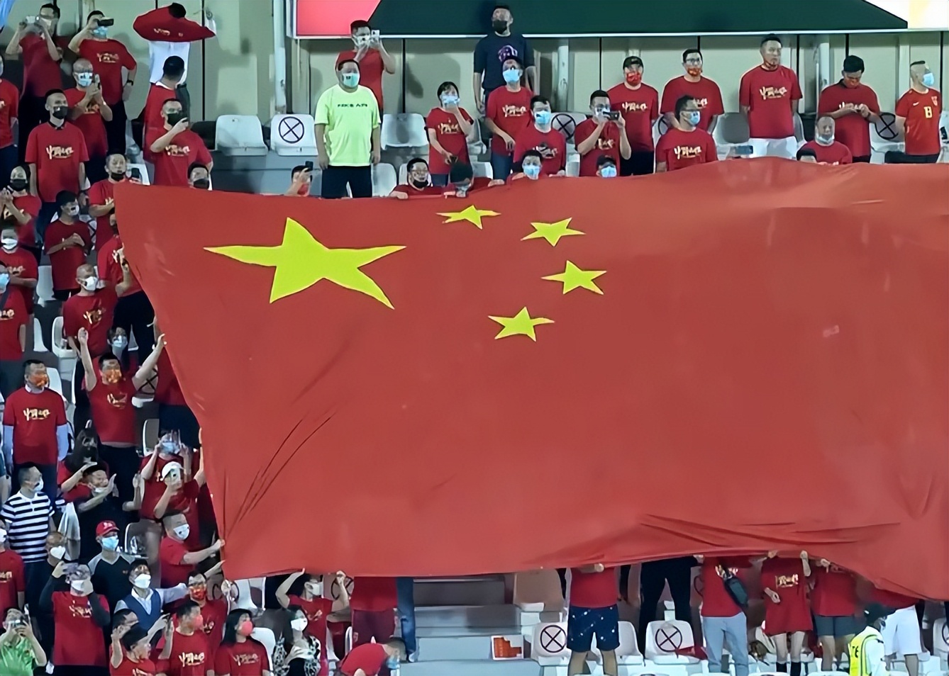 国足世界杯预选赛（2026年世预赛时间曝光！国足目标出线，新首发11人来袭：武磊领衔）