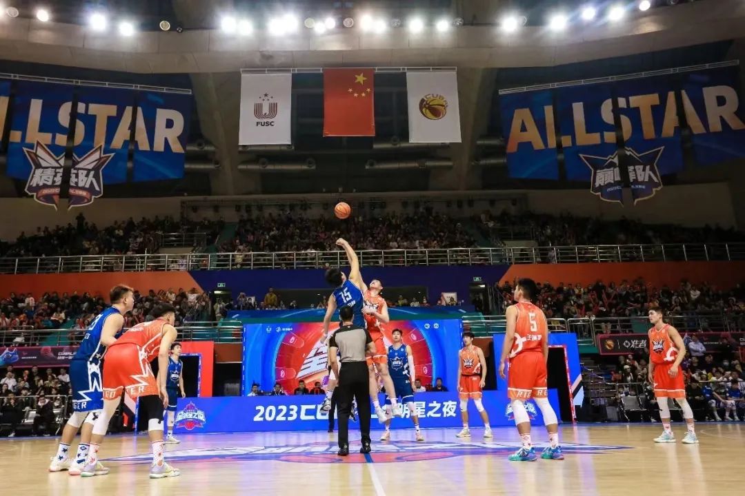 今年哪個軟件看cba（半小時售出8000張！CBA一票難求，帶來球迷觀賽熱潮）