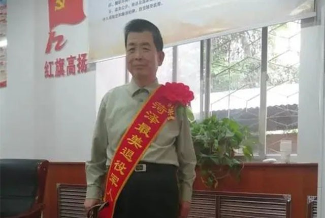 山東農民助学扶老近50年，儿子在厨房结婚洞房，却只觉得亏欠妻子