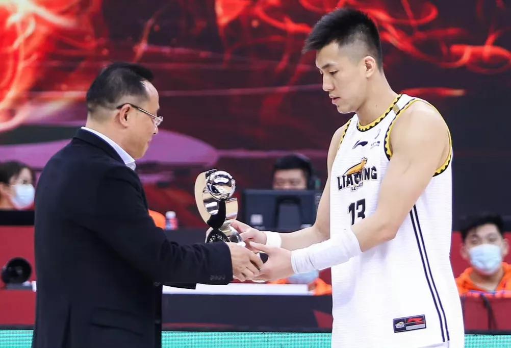 cba20152016各奖项(CBA南强北弱？近十年南方获得8次常规赛MVP，北方仅丁彦雨航一人)