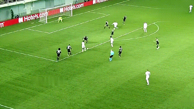 卡里乌斯本泽马（人们都在变老，为何本泽马却在“逆生长”？）