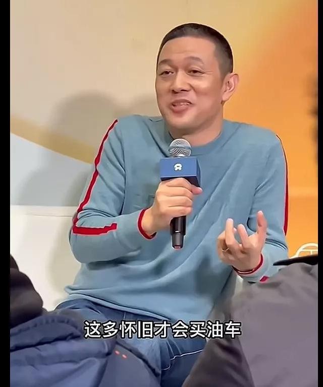 蔚来ET5炫酷登场 李斌言论挑逗神经 电车还是油车到底选谁？
