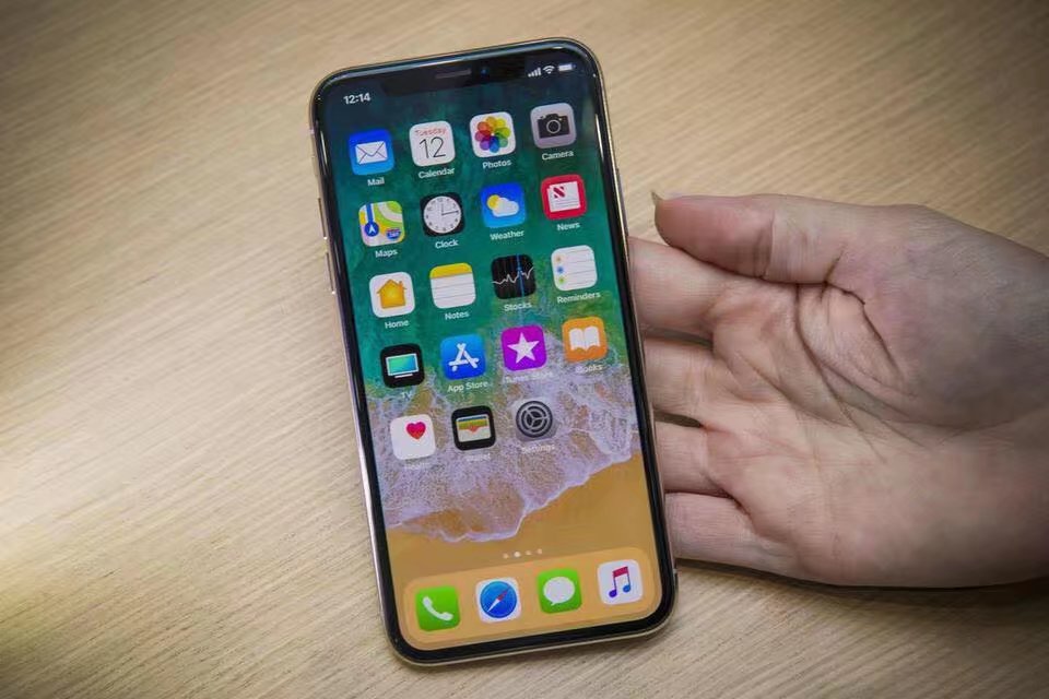 五年前的iPhone X绝非一台普通手机，而是预示着未来，未来已到来