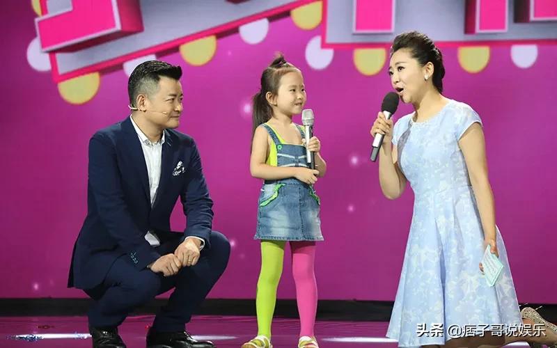 她是韩红崇拜者童星陈灿儿，压岁钱全捐给赤峰林西余钱仅够买铅笔