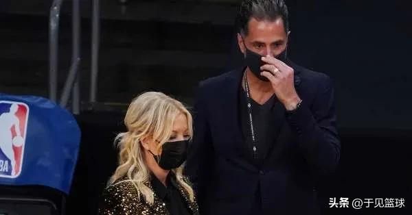 湖人是如何签约威少（湖人之所以交易来威少，是因为詹姆斯崇尚“三巨头”模式）