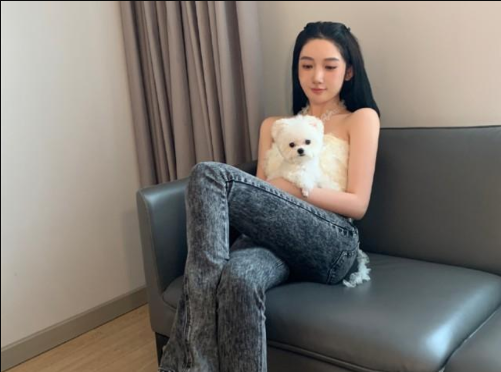 kris头像(吴亦凡更换社交账号头像,外网频繁发动态,网友:这是出狱了?