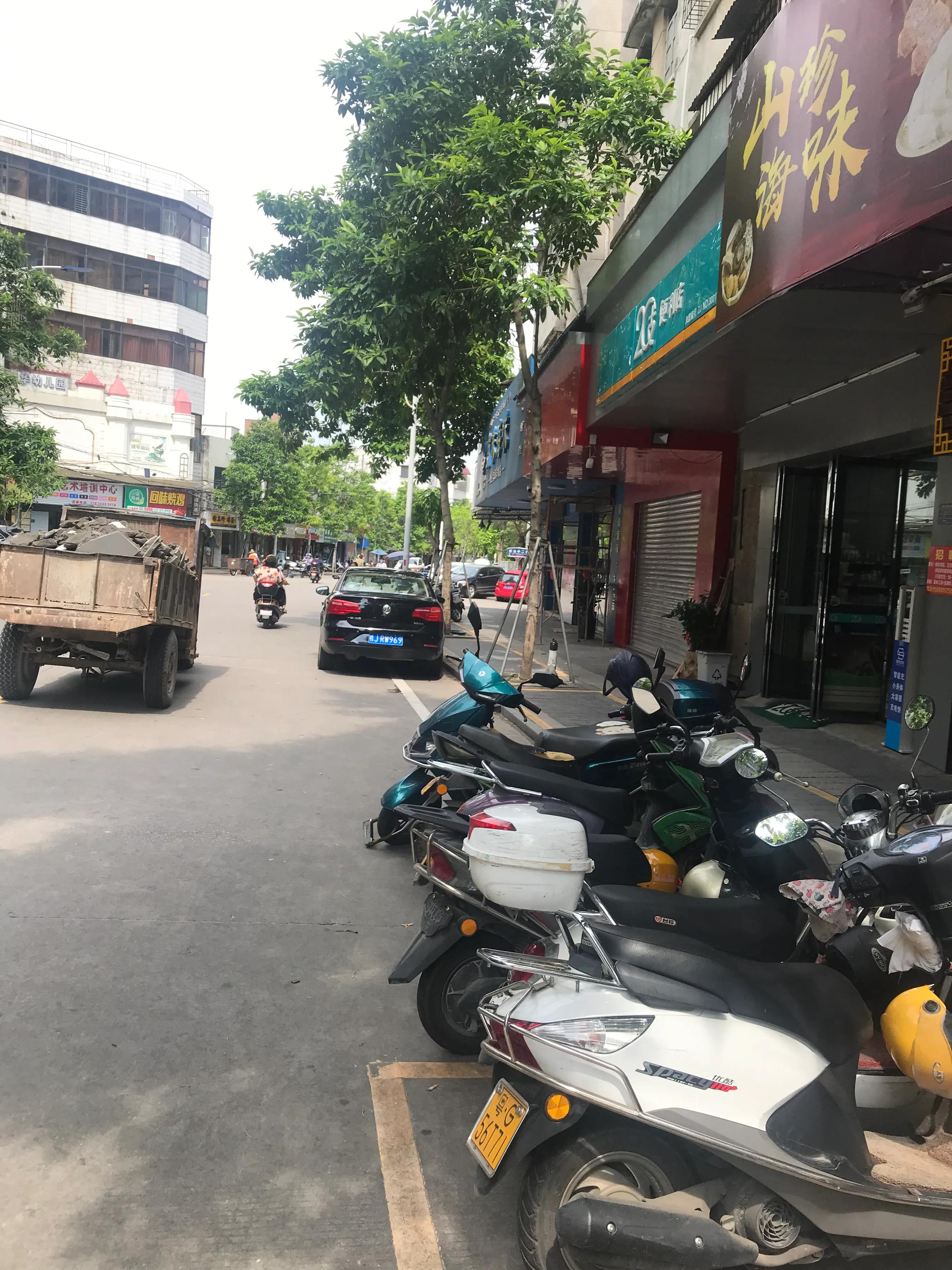 市区的单车竟然？！全部消失不见？