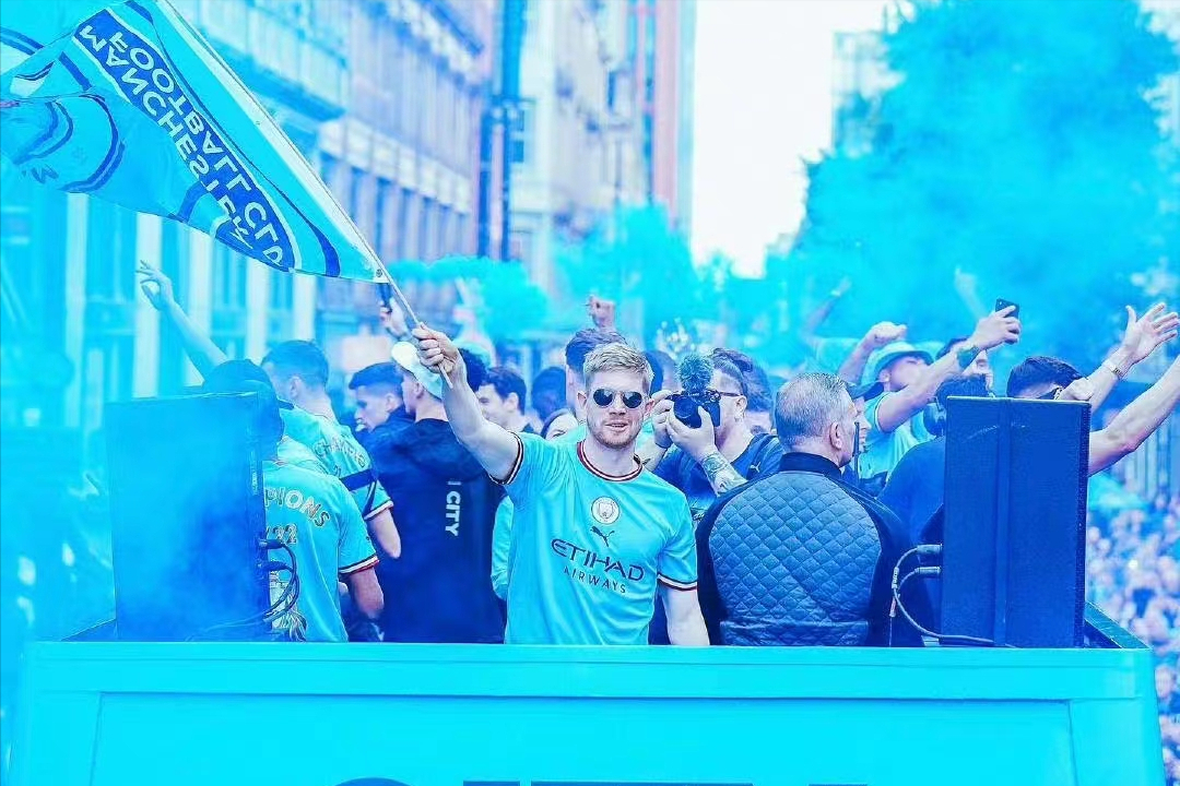 为什么欧冠称为德布劳内杯（最强进攻型中场德布劳内，开上帝视角的人，传球的最高水平）