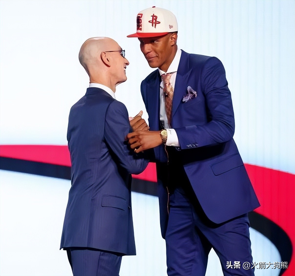 nba2k12大前锋有哪些（火箭队2K能力值更新：3位核心遭遇滑铁卢，伊森+1，直逼小波特）