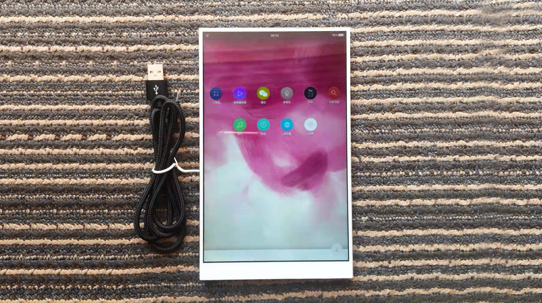 无摄像头的平板电脑，体验海信魔镜f6281，只剩三边等宽的2k屏幕