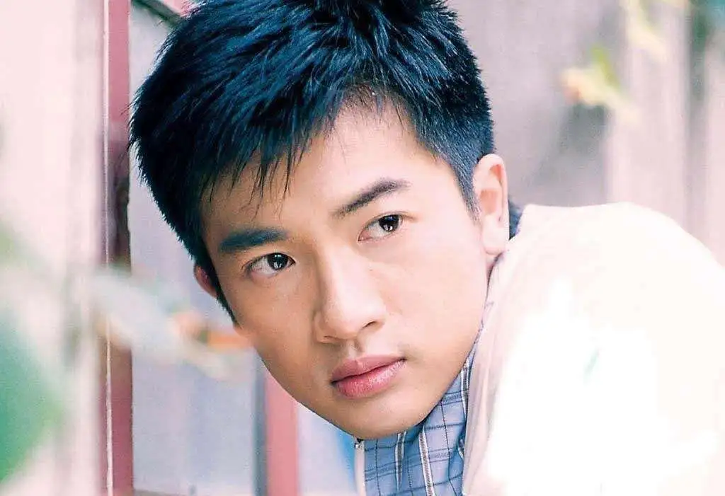 苏有朋一生难以弥补的遗憾：父母没如愿复合，还耽误了自己的人生