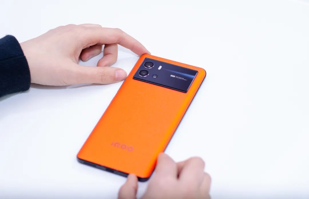 2022适合学生党，从大学用到毕业的5款手机，至少流畅三五年​