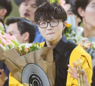 从男护士到好歌手，母亲离开10年以后，毛不易终于可以让她放心了