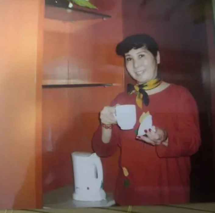 著名演员梁音：丧偶陷入悲痛，77岁时女儿撮合他与影迷再婚