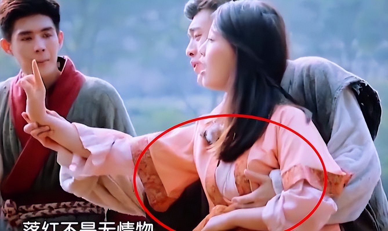 摸胸,咸猪手,"假戏真做"的演艺圈,祸害了多少无辜清纯的女星