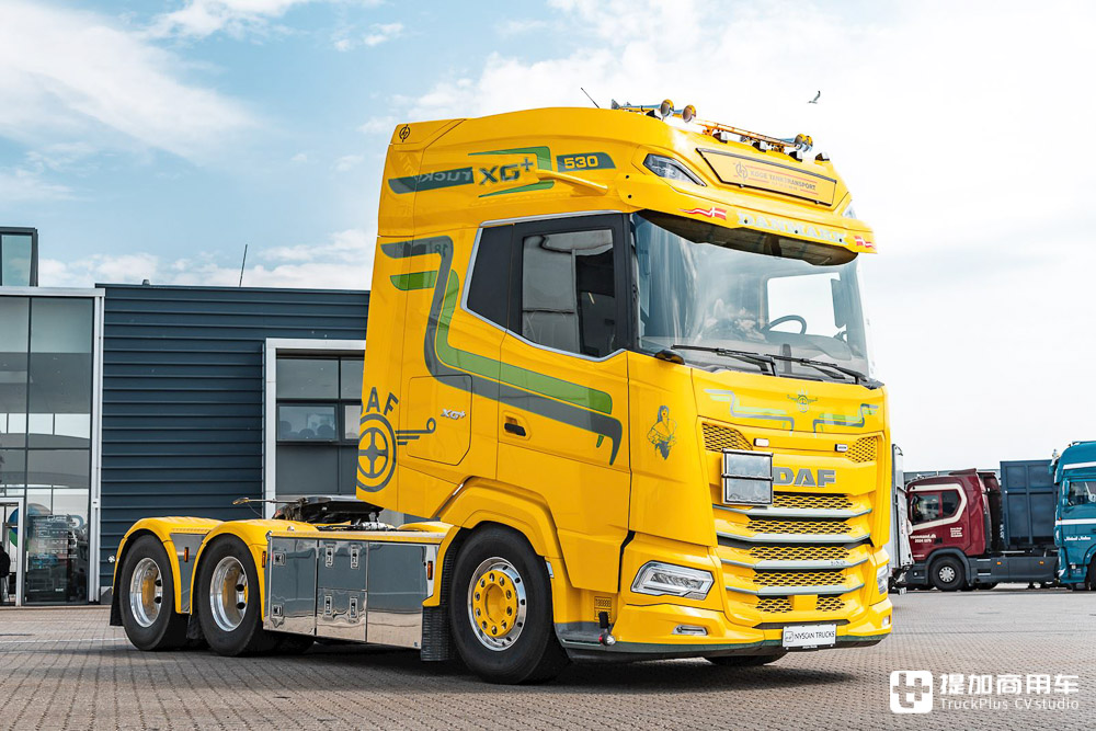 达夫XG 真会整活（这台很黄很暴力的达夫XG+牵引车，运输危化品的，配置也这么好？）