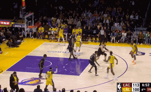 nba湖人vs快船全場回放（湖人18分負快船，詹姆斯46分難取勝，三個“意想不到”揭真因）