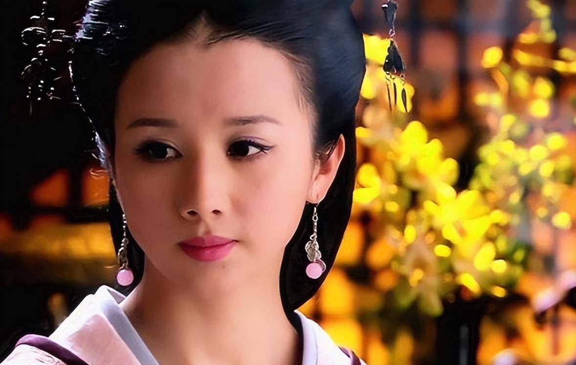 演员孙菲菲自曝大瓜!发千字长文爆料被打,直接点名道姓!