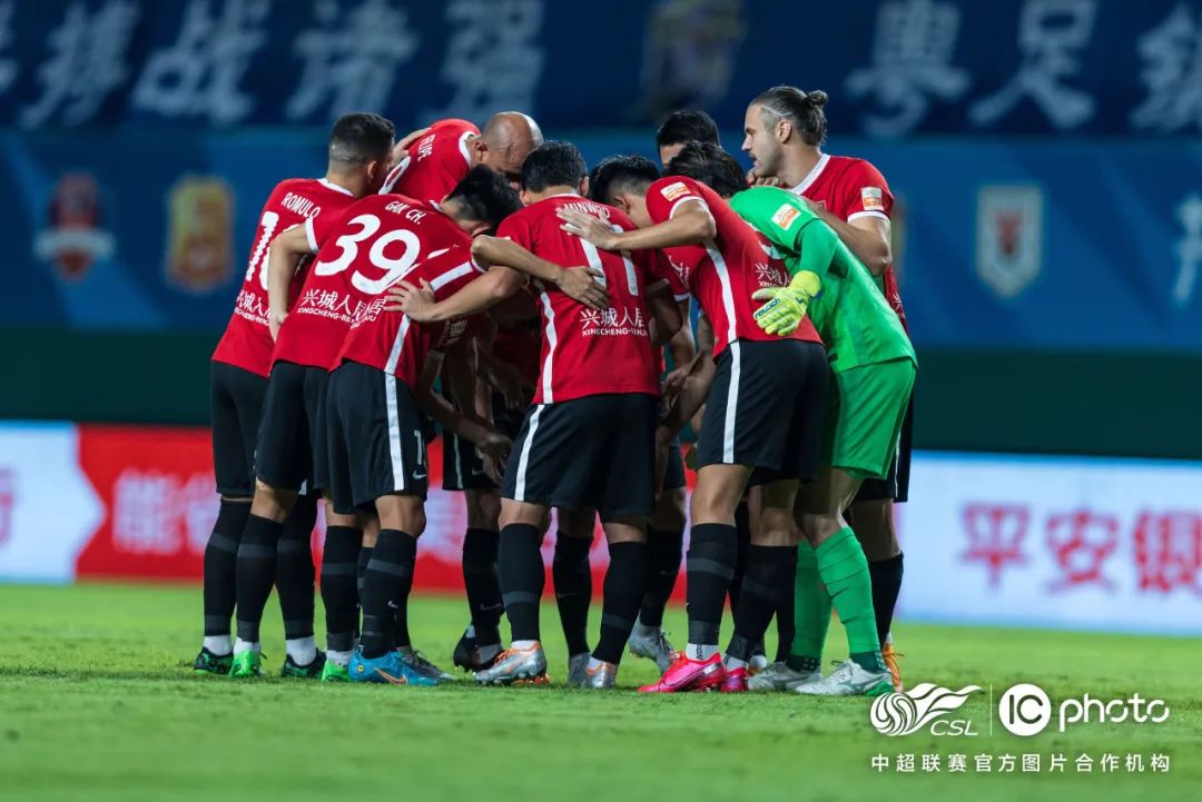 四川足球俱乐部最近消息(11年蓉归再相逢!成都蓉城中超主场首秀来了)