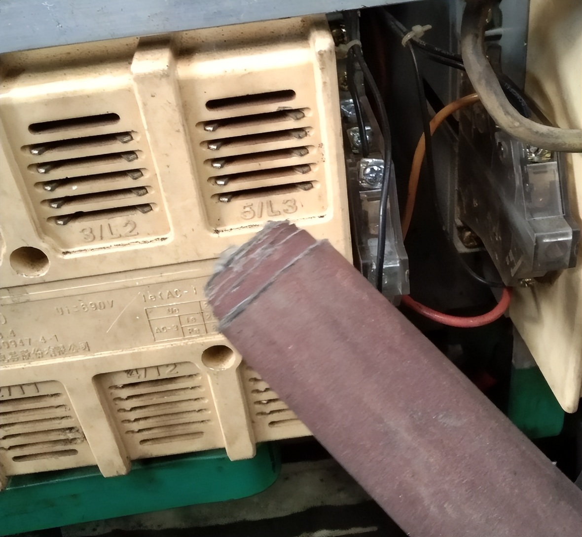 400A接触器常见故障分析及解决方案