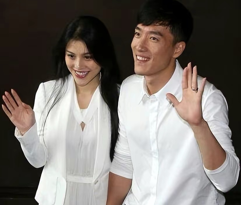 刘翔是不是假摔足球（世界冠军刘翔：我创造了亚洲的奇迹，却洗不掉人生那个“污点”）