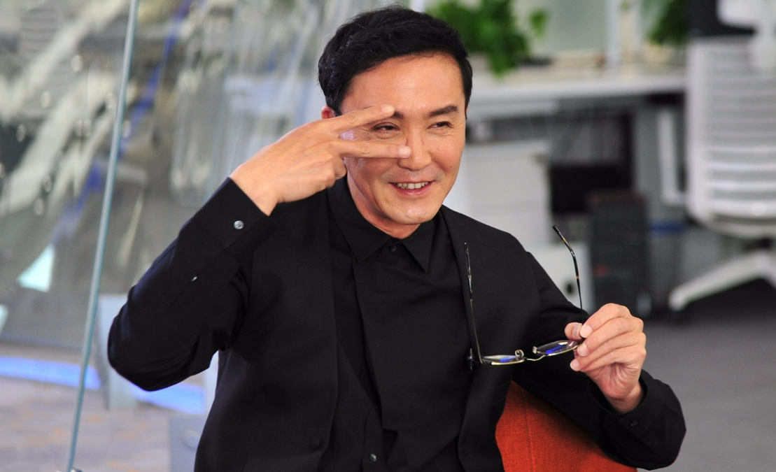 狂飙之后被骂医美,儿子进组走后门,为何老戏骨吴刚却说问心无愧