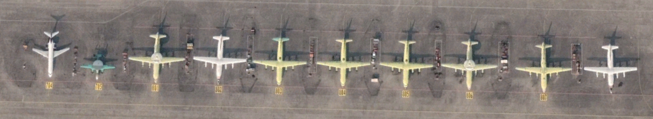 �վ�600�����࣬��վ�500ͬ���뾵����С�Ա����Ա�����ӥ�۸�ǿ