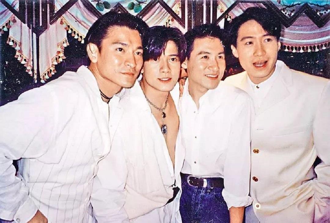 刘德华和张学友都是香港乐坛的巨星,对华语流行音乐有着深远的影响力.