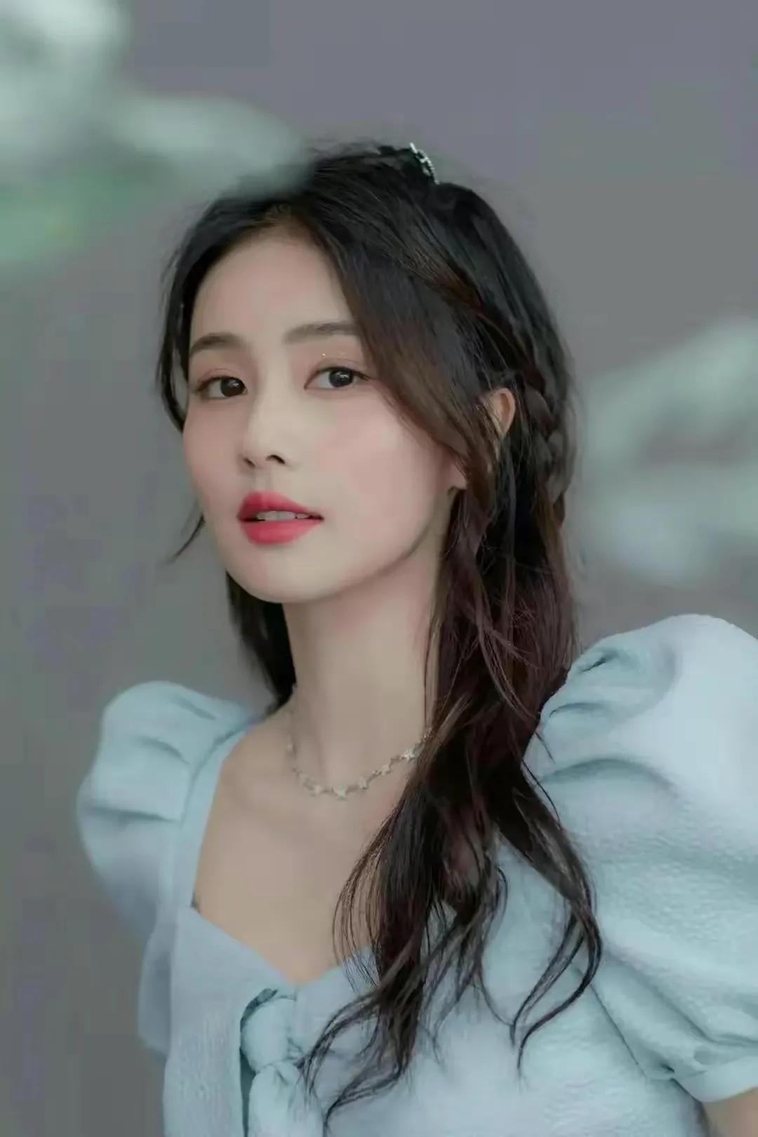 张天爱、杨幂杂志大片，清纯唯美，炫彩多姿