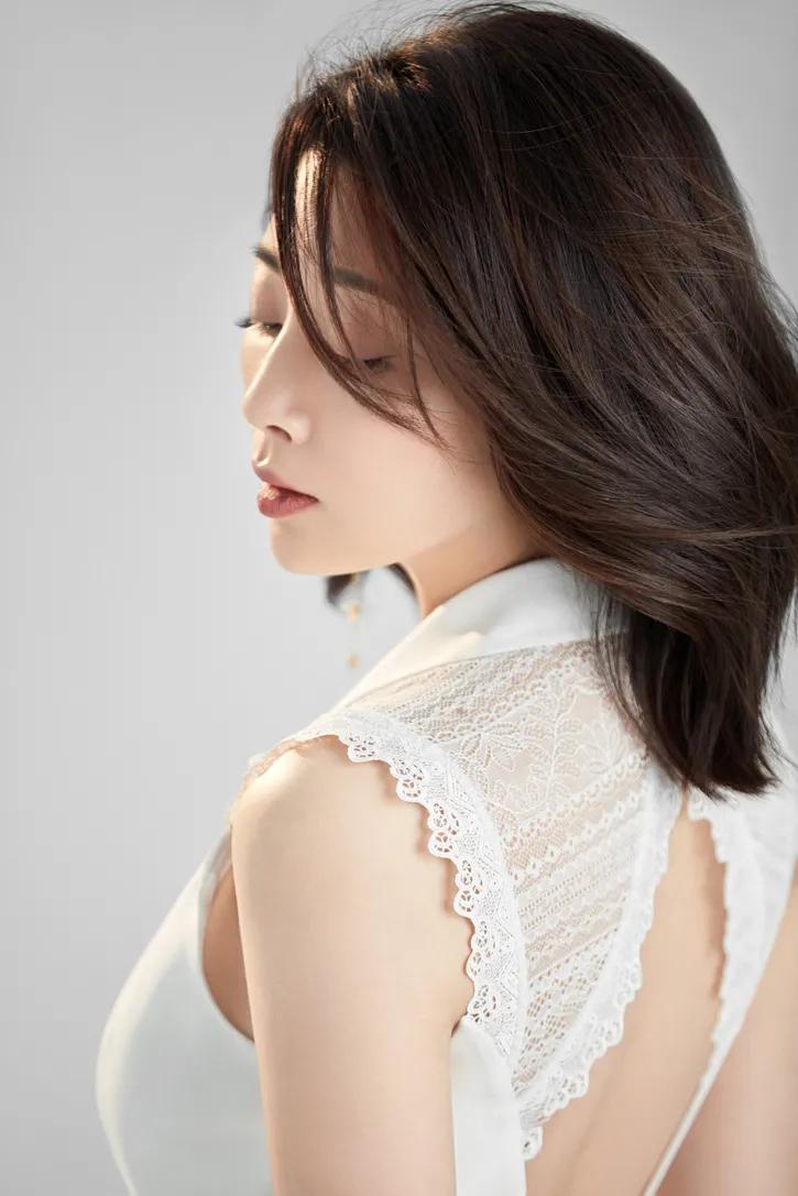 我愿意放弃一切去爱女演员殷桃