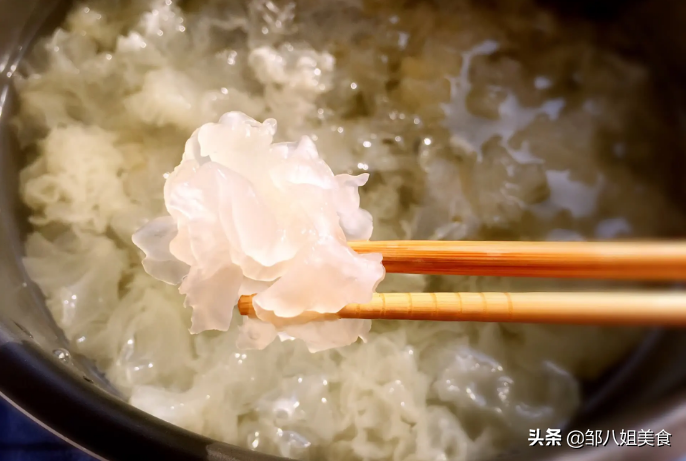 建女人：35後，多吃5食物，越吃越有精神，皮好色佳