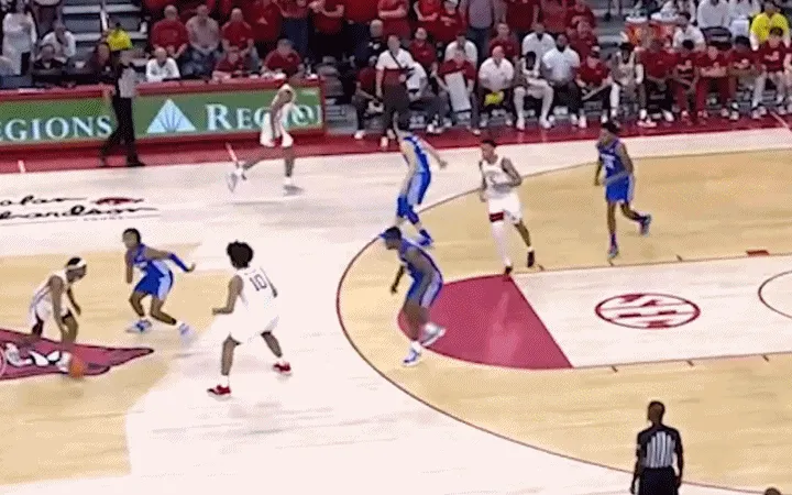 2022年选秀巡礼：继承肯塔基的荣光——泰泰-华盛顿