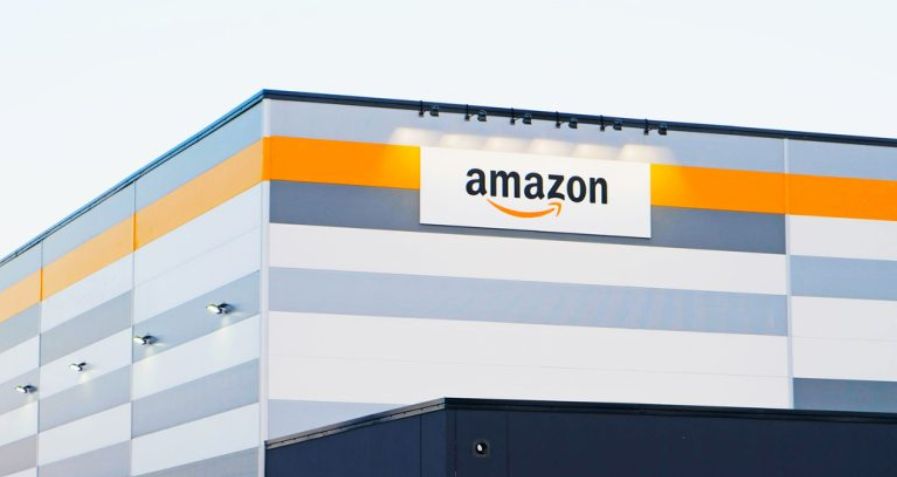 亚马逊砸重金抢夺TikTok创作者!开价达近十万美元