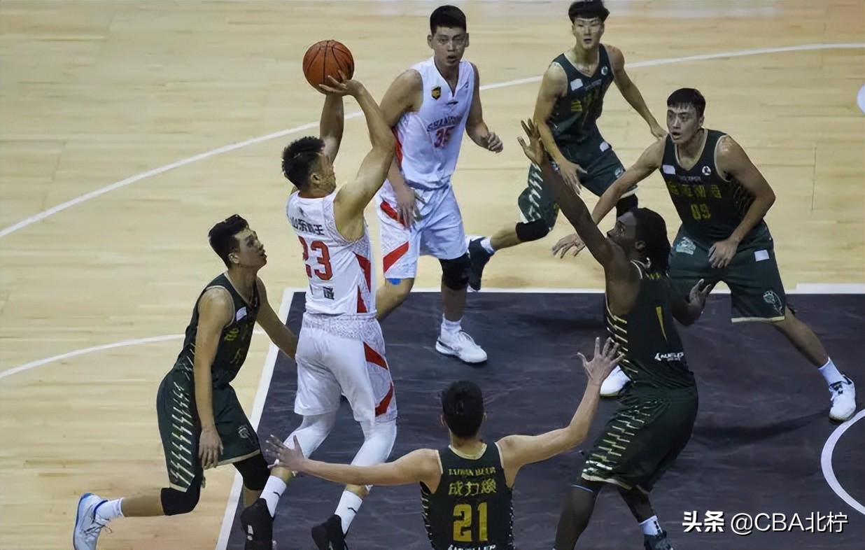 徐杰为什么没有被nba选中(CBA三消息：试训两大内线，徐杰无奈留澳洲，山东队缺席夏联)