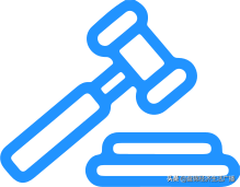 变更车道致三车相撞，女子