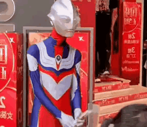 神回复：下次再听到钱难挣、屎难吃，就知道怎么回复了