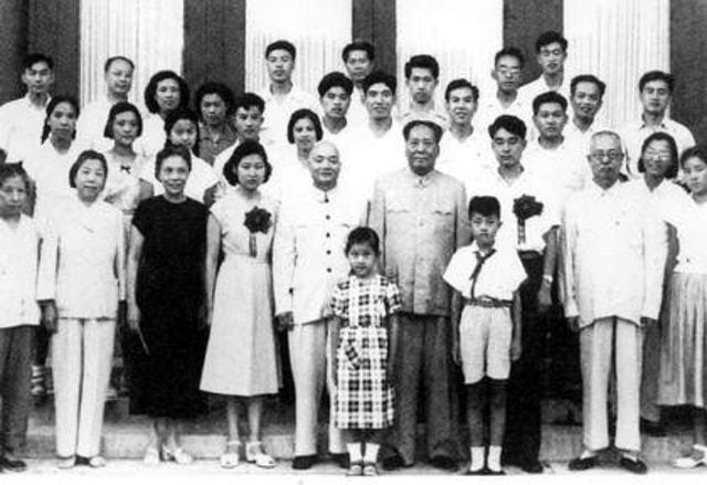盘点1955年授衔的十位国军起义将领，三位上将军衔，最低也是少将