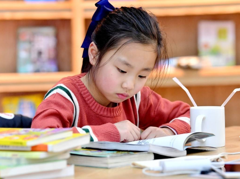 开学恐惧症将上演，焦虑总比“摆烂”好，3件小事助孩子轻松归校